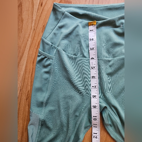 Gymshark leggings with pockets, Teal, size small - Picture 7 of 7